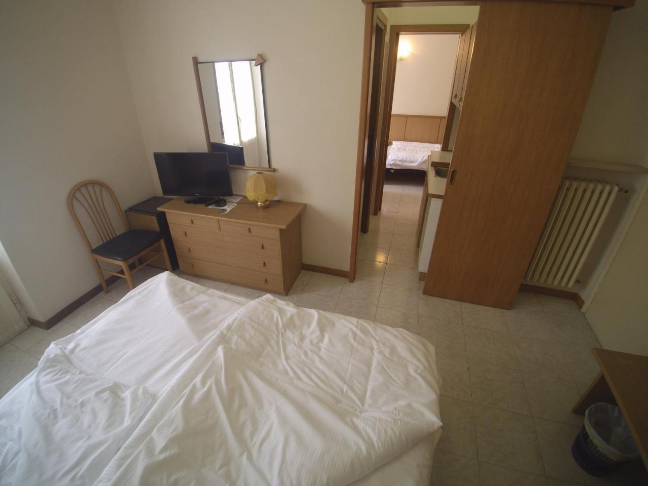 Hotel San Faustino 토리델베나코 객실 사진